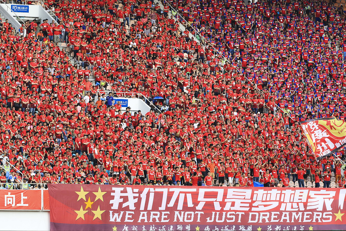 包含战火再起：足球赛场再次引爆热血对决的词条