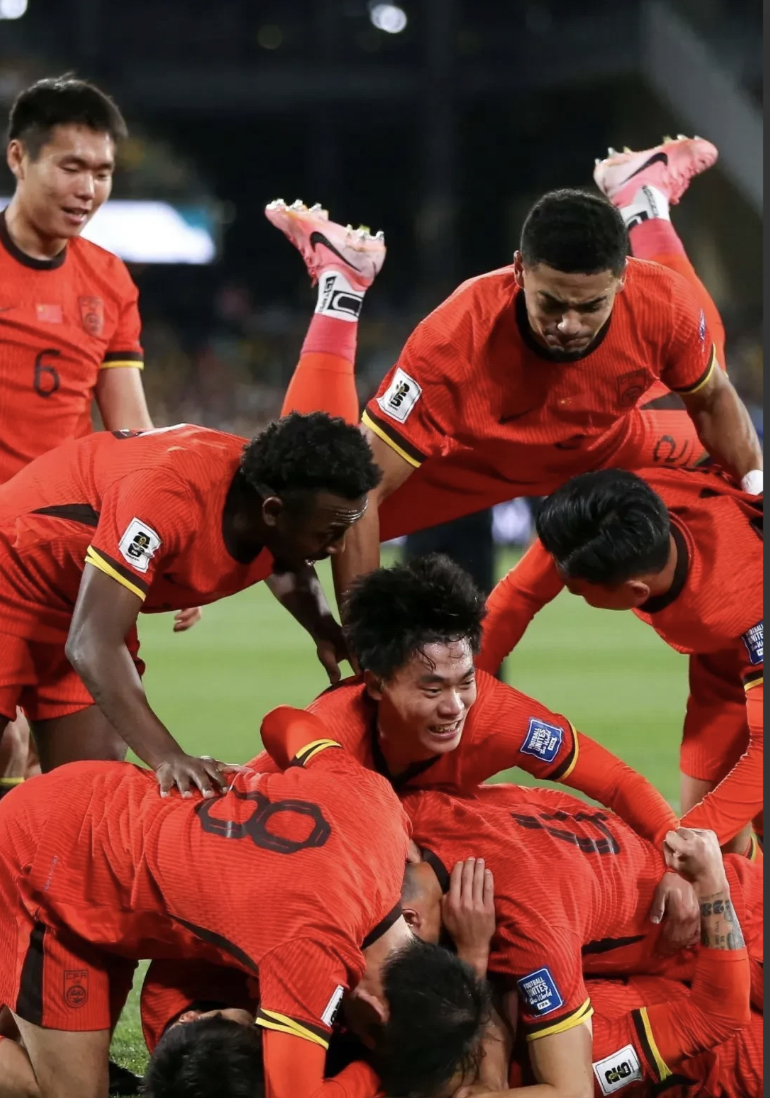 奥格斯堡在关键时刻力克对手保持在积分榜前列的简单介绍