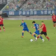 狂风暴雨：足球联赛公布重要消息，震撼全场！