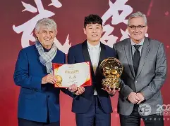 时时彩预测-国脚名将归位：武磊跑步突入对方大禁区疯狂射门(武磊在国足踢什么位置)